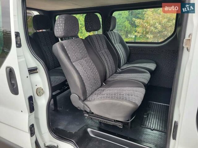 Белый Опель Виваро, объемом двигателя 2 л и пробегом 248 тыс. км за 9500 $, фото 67 на Automoto.ua