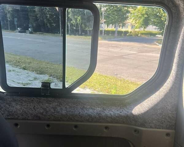 Білий Опель Віваро, об'ємом двигуна 2 л та пробігом 265 тис. км за 8500 $, фото 10 на Automoto.ua