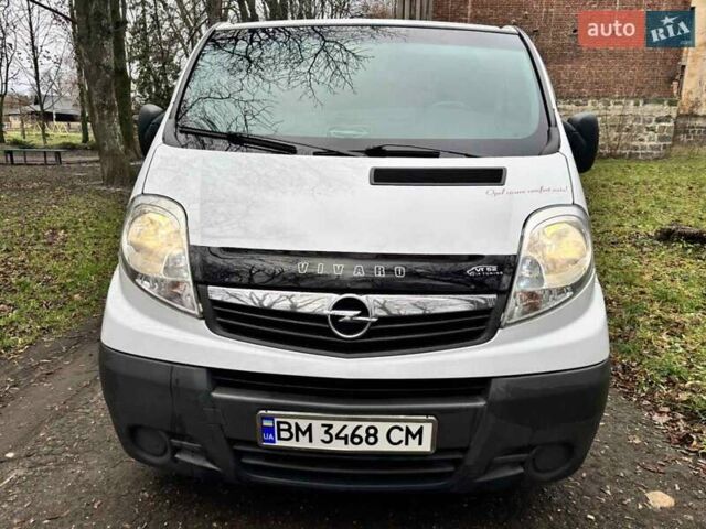 Белый Опель Виваро, объемом двигателя 2 л и пробегом 173 тыс. км за 9700 $, фото 2 на Automoto.ua