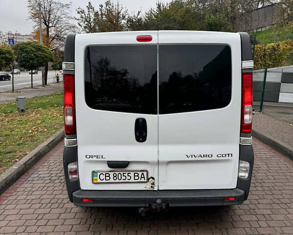 Белый Опель Виваро, объемом двигателя 2 л и пробегом 293 тыс. км за 7500 $, фото 25 на Automoto.ua