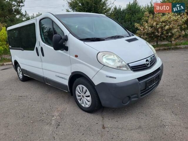 Белый Опель Виваро, объемом двигателя 2 л и пробегом 248 тыс. км за 9500 $, фото 16 на Automoto.ua