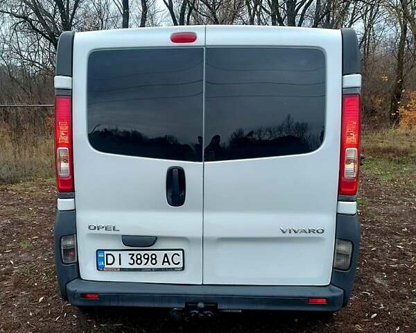 Білий Опель Віваро, об'ємом двигуна 2 л та пробігом 307 тис. км за 9300 $, фото 4 на Automoto.ua