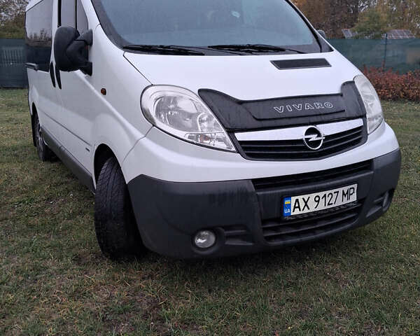 Білий Опель Віваро, об'ємом двигуна 2.46 л та пробігом 320 тис. км за 8500 $, фото 8 на Automoto.ua