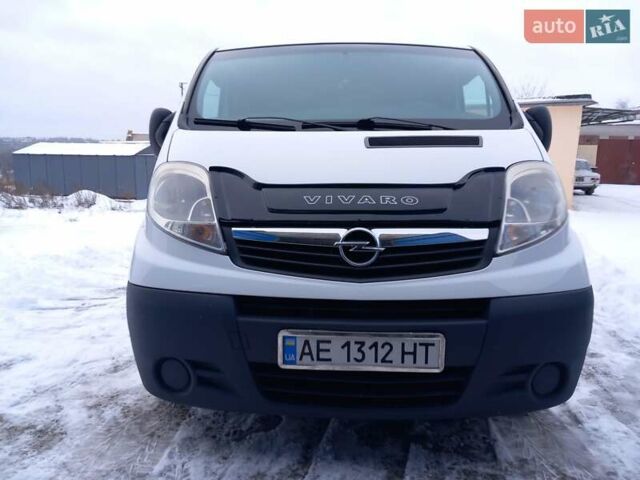 Белый Опель Виваро, объемом двигателя 2 л и пробегом 275 тыс. км за 8900 $, фото 8 на Automoto.ua