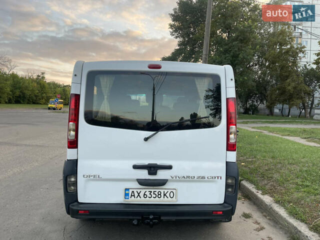 Білий Опель Віваро, об'ємом двигуна 2.5 л та пробігом 389 тис. км за 10000 $, фото 6 на Automoto.ua