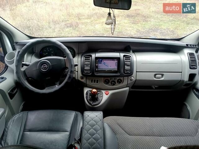 Білий Опель Віваро, об'ємом двигуна 2 л та пробігом 307 тис. км за 9300 $, фото 12 на Automoto.ua