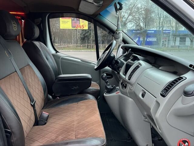 Белый Опель Виваро, объемом двигателя 2 л и пробегом 230 тыс. км за 8800 $, фото 8 на Automoto.ua