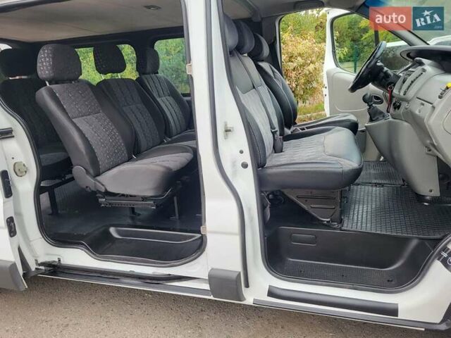 Белый Опель Виваро, объемом двигателя 2 л и пробегом 248 тыс. км за 9500 $, фото 65 на Automoto.ua