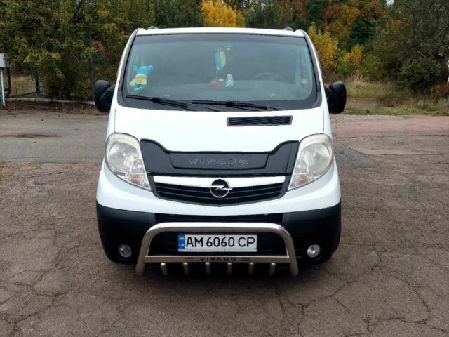 Білий Опель Віваро, об'ємом двигуна 0 л та пробігом 314 тис. км за 8000 $, фото 1 на Automoto.ua