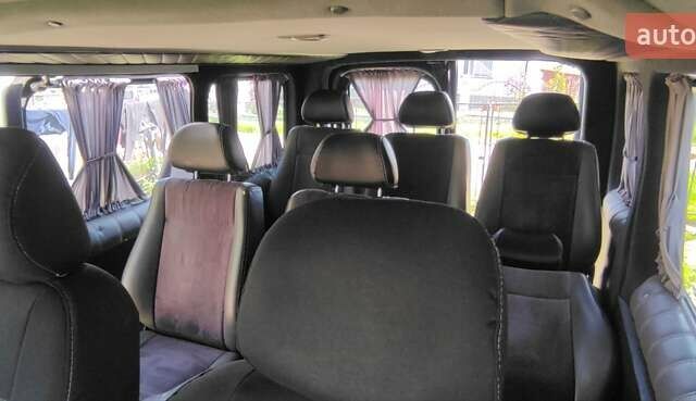 Белый Опель Виваро, объемом двигателя 2 л и пробегом 262 тыс. км за 8500 $, фото 2 на Automoto.ua