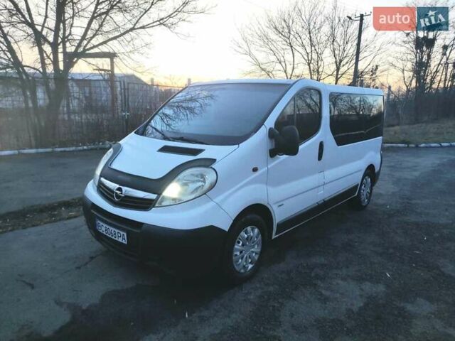 Белый Опель Виваро, объемом двигателя 2 л и пробегом 398 тыс. км за 7150 $, фото 13 на Automoto.ua
