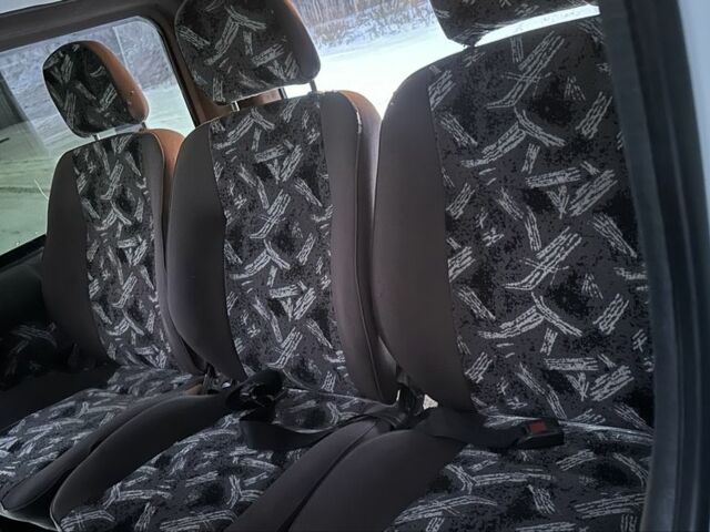 Белый Опель Виваро, объемом двигателя 2 л и пробегом 260 тыс. км за 8800 $, фото 20 на Automoto.ua