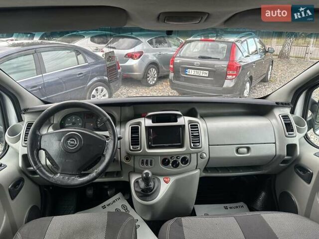 Белый Опель Виваро, объемом двигателя 2 л и пробегом 333 тыс. км за 8800 $, фото 18 на Automoto.ua