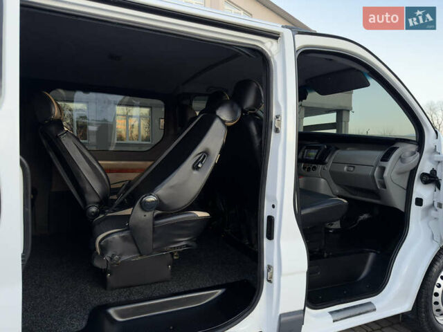 Белый Опель Виваро, объемом двигателя 2 л и пробегом 337 тыс. км за 8850 $, фото 51 на Automoto.ua