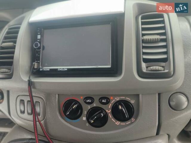 Білий Опель Віваро, об'ємом двигуна 2 л та пробігом 255 тис. км за 9350 $, фото 29 на Automoto.ua