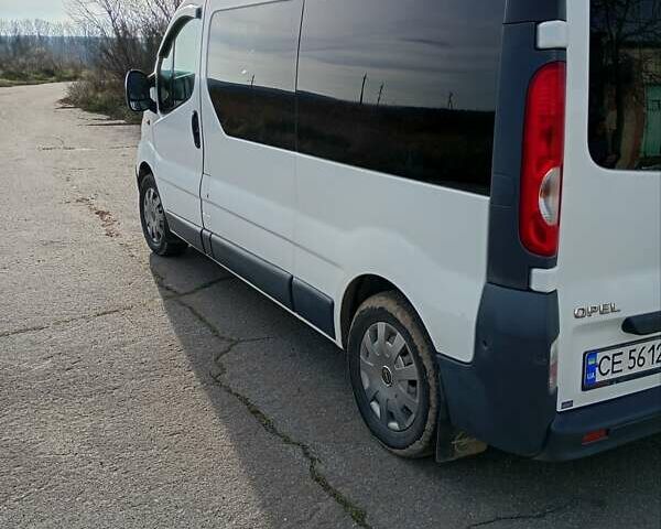 Белый Опель Виваро, объемом двигателя 2 л и пробегом 385 тыс. км за 8800 $, фото 29 на Automoto.ua