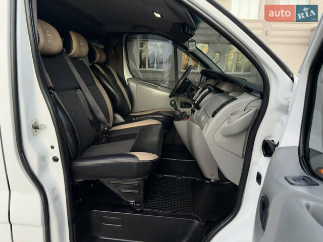 Белый Опель Виваро, объемом двигателя 2 л и пробегом 337 тыс. км за 8850 $, фото 38 на Automoto.ua