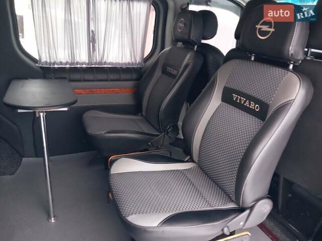 Белый Опель Виваро, объемом двигателя 2 л и пробегом 275 тыс. км за 8900 $, фото 19 на Automoto.ua