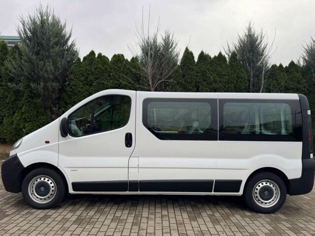 Білий Опель Віваро, об'ємом двигуна 1.9 л та пробігом 280 тис. км за 6600 $, фото 4 на Automoto.ua