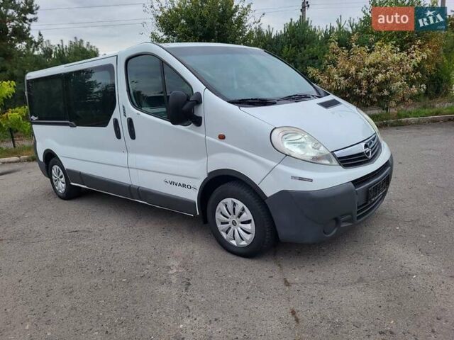 Белый Опель Виваро, объемом двигателя 2 л и пробегом 248 тыс. км за 9500 $, фото 15 на Automoto.ua