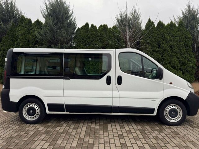 Білий Опель Віваро, об'ємом двигуна 1.9 л та пробігом 280 тис. км за 6600 $, фото 8 на Automoto.ua