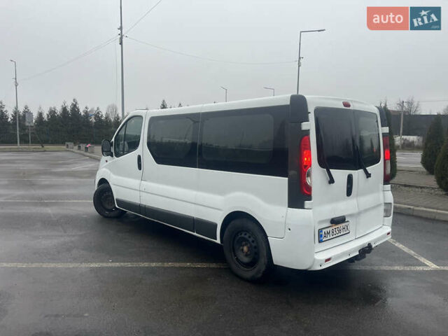 Білий Опель Віваро, об'ємом двигуна 2 л та пробігом 340 тис. км за 8300 $, фото 4 на Automoto.ua