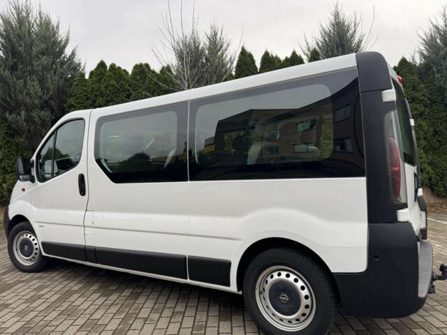 Білий Опель Віваро, об'ємом двигуна 1.9 л та пробігом 280 тис. км за 6600 $, фото 5 на Automoto.ua