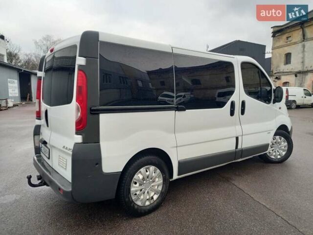 Білий Опель Віваро, об'ємом двигуна 2 л та пробігом 398 тис. км за 7200 $, фото 19 на Automoto.ua