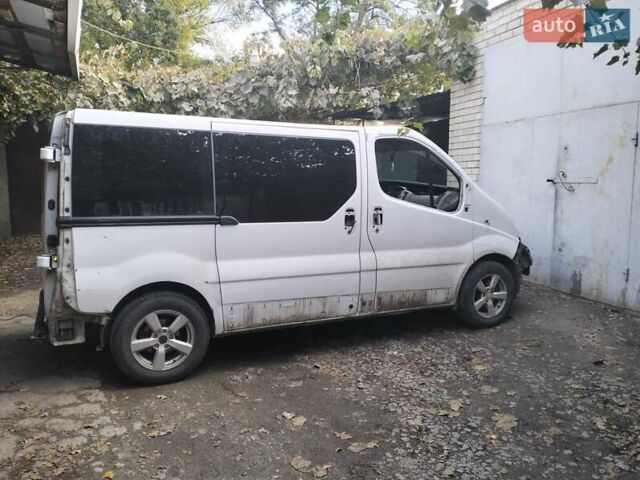 Білий Опель Віваро, об'ємом двигуна 2.46 л та пробігом 260 тис. км за 8500 $, фото 8 на Automoto.ua