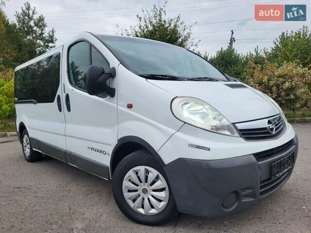 Белый Опель Виваро, объемом двигателя 2 л и пробегом 248 тыс. км за 9500 $, фото 6 на Automoto.ua