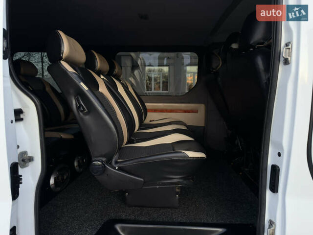 Белый Опель Виваро, объемом двигателя 2 л и пробегом 337 тыс. км за 8850 $, фото 47 на Automoto.ua