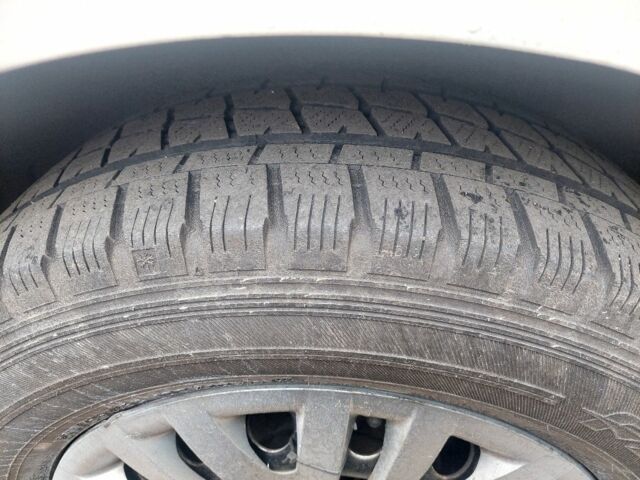 Білий Опель Віваро, об'ємом двигуна 0 л та пробігом 314 тис. км за 8000 $, фото 9 на Automoto.ua