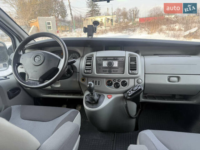 Белый Опель Виваро, объемом двигателя 2 л и пробегом 223 тыс. км за 10500 $, фото 52 на Automoto.ua
