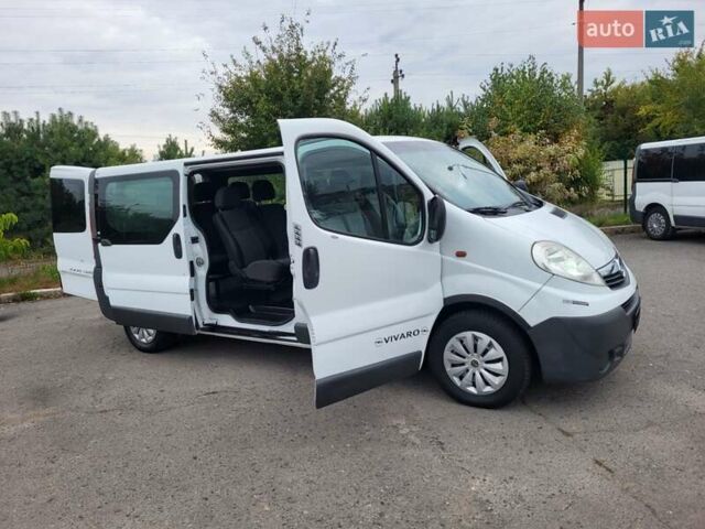 Белый Опель Виваро, объемом двигателя 2 л и пробегом 248 тыс. км за 9500 $, фото 63 на Automoto.ua