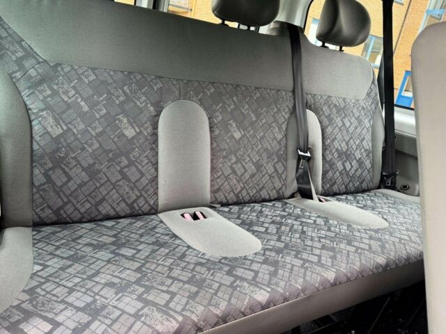 Білий Опель Віваро, об'ємом двигуна 1.9 л та пробігом 280 тис. км за 6600 $, фото 23 на Automoto.ua