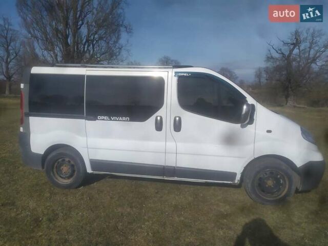 Белый Опель Виваро, объемом двигателя 2 л и пробегом 263 тыс. км за 7650 $, фото 6 на Automoto.ua