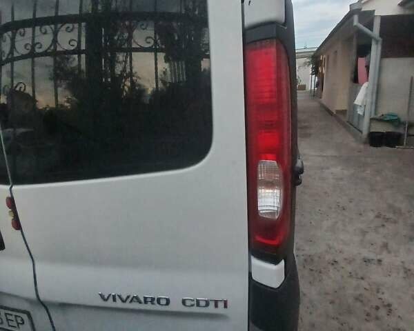 Белый Опель Виваро, объемом двигателя 2 л и пробегом 306 тыс. км за 9000 $, фото 12 на Automoto.ua
