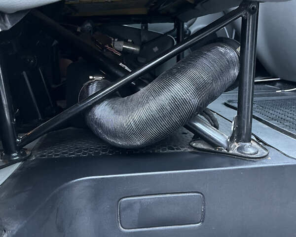 Белый Опель Виваро, объемом двигателя 2 л и пробегом 385 тыс. км за 11900 $, фото 15 на Automoto.ua