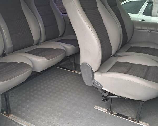 Белый Опель Виваро, объемом двигателя 2 л и пробегом 250 тыс. км за 9700 $, фото 6 на Automoto.ua