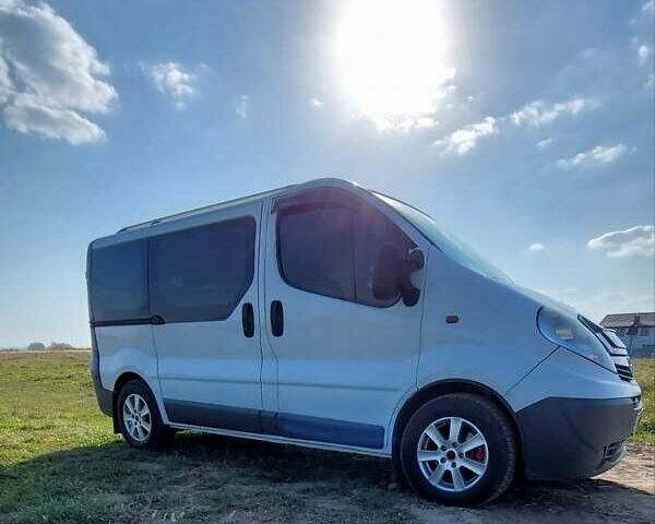 Білий Опель Віваро, об'ємом двигуна 2 л та пробігом 375 тис. км за 9500 $, фото 12 на Automoto.ua