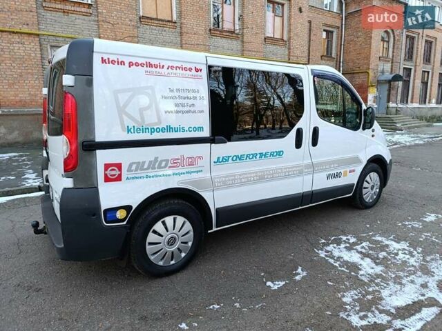 Білий Опель Віваро, об'ємом двигуна 2.5 л та пробігом 274 тис. км за 7750 $, фото 2 на Automoto.ua