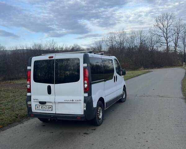 Белый Опель Виваро, объемом двигателя 2 л и пробегом 504 тыс. км за 7900 $, фото 6 на Automoto.ua