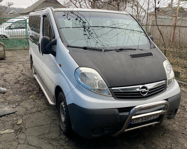 Белый Опель Виваро, объемом двигателя 2 л и пробегом 223 тыс. км за 8750 $, фото 2 на Automoto.ua