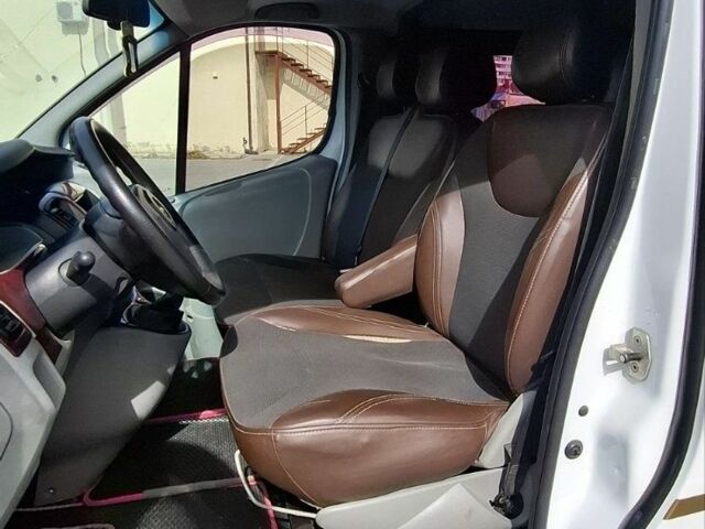 Белый Опель Виваро, объемом двигателя 2 л и пробегом 2 тыс. км за 7800 $, фото 3 на Automoto.ua