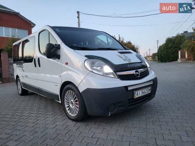 Белый Опель Виваро, объемом двигателя 2 л и пробегом 315 тыс. км за 11600 $, фото 13 на Automoto.ua