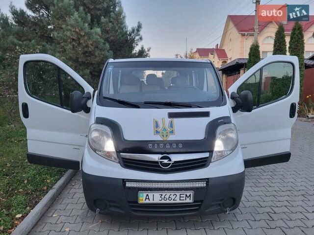 Белый Опель Виваро, объемом двигателя 2 л и пробегом 315 тыс. км за 11600 $, фото 61 на Automoto.ua