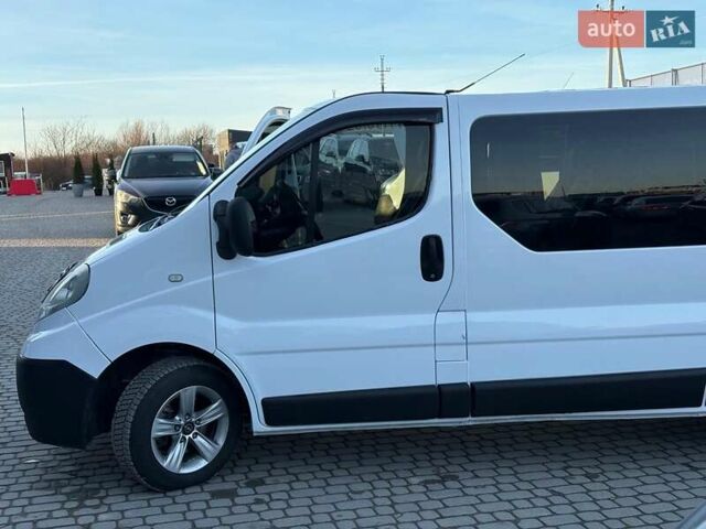 Белый Опель Виваро, объемом двигателя 2 л и пробегом 365 тыс. км за 11190 $, фото 12 на Automoto.ua