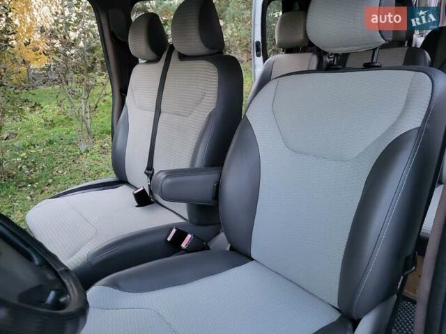 Белый Опель Виваро, объемом двигателя 2 л и пробегом 315 тыс. км за 11600 $, фото 79 на Automoto.ua