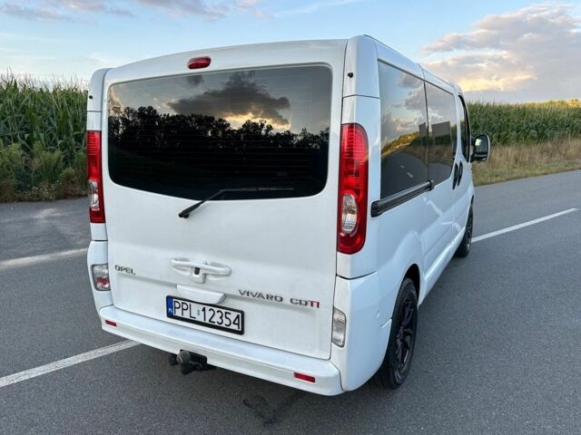 Белый Опель Виваро, объемом двигателя 2 л и пробегом 230 тыс. км за 7200 $, фото 11 на Automoto.ua
