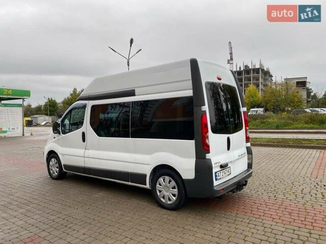 Белый Опель Виваро, объемом двигателя 2 л и пробегом 338 тыс. км за 9550 $, фото 8 на Automoto.ua